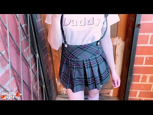 ❤️ Schoolgirl Mengisap penisnya dalam-dalam dan meniduri alih-alih kelas. ❤ Porn keras pada kami ️